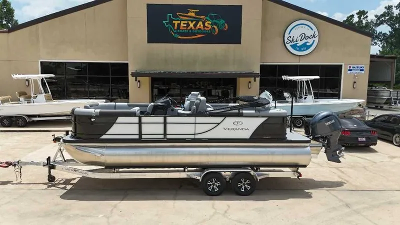 Slide: The Image of Veranda VR22RC 2025 - 4