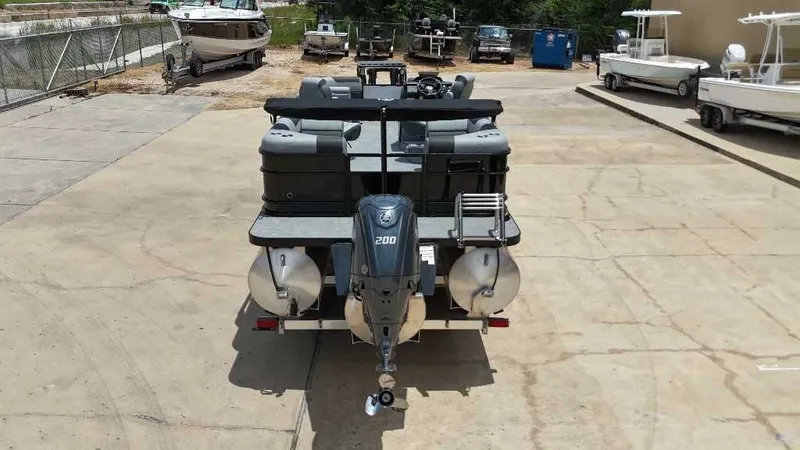 Slide: The Image of Veranda VR22RC 2025 - 5