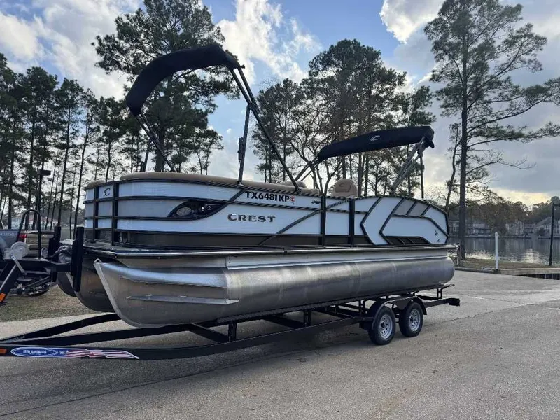 Slide: The Image of Crest 230 CARIBBEAN LX CP3 2022 - 14