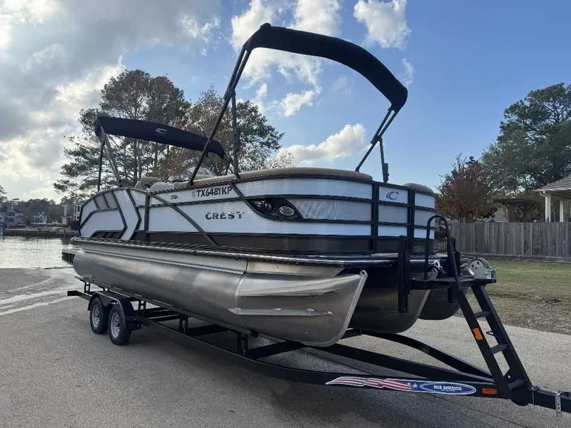 Slide: The Image of Crest 230 CARIBBEAN LX CP3 2022 - 18