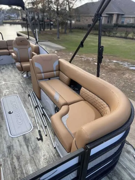 Slide: The Image of Crest 230 CARIBBEAN LX CP3 2022 - 19