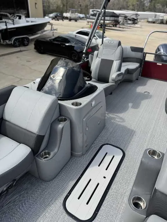Slide: The Image of Interior of a 2023 Veranda VR20RC pontoon boat with gray seating. - 14