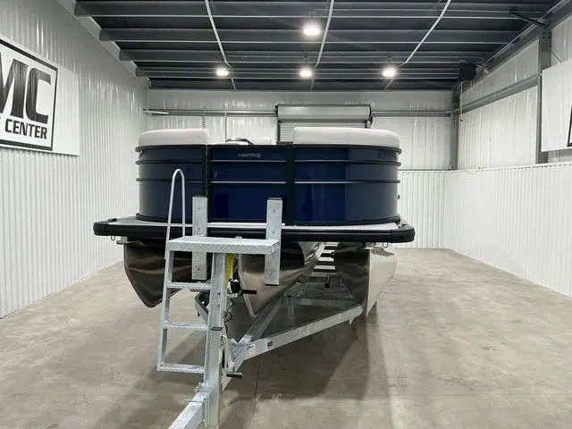 Slide: The Image of Harris Cruiser 230 SLDH 2026 - 2