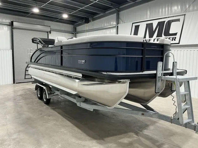 Slide: The Image of Harris Cruiser 230 SLDH 2026 - 4