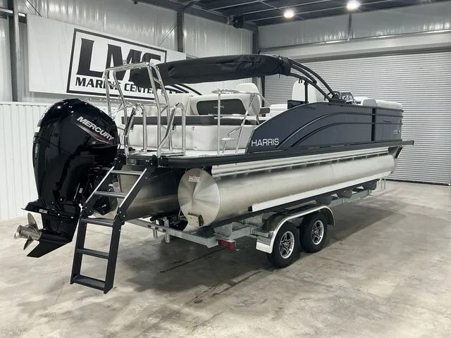 Slide: The Image of Harris Cruiser 230 SLDH 2026 - 13