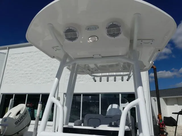 Slide: The Image of Sea Pro 210 DLX BAY 2026 - 18