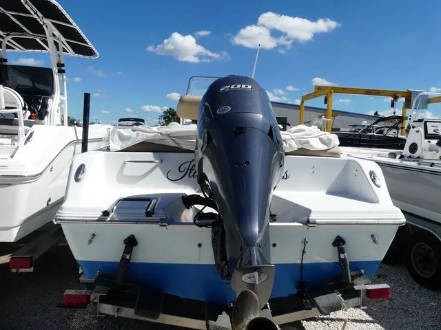 Slide: The Image of Sportsman Heritage 211 Center Console 2013 - 4