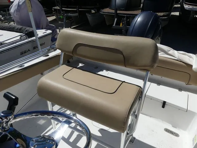 Slide: The Image of Sportsman Heritage 211 Center Console 2013 - 8