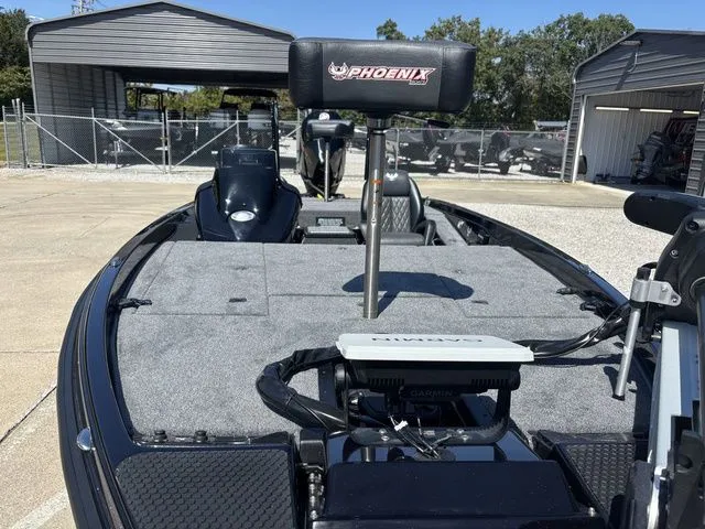 Slide: The Image of Phoenix Bass Boat 721 ZXL 2026 - 12