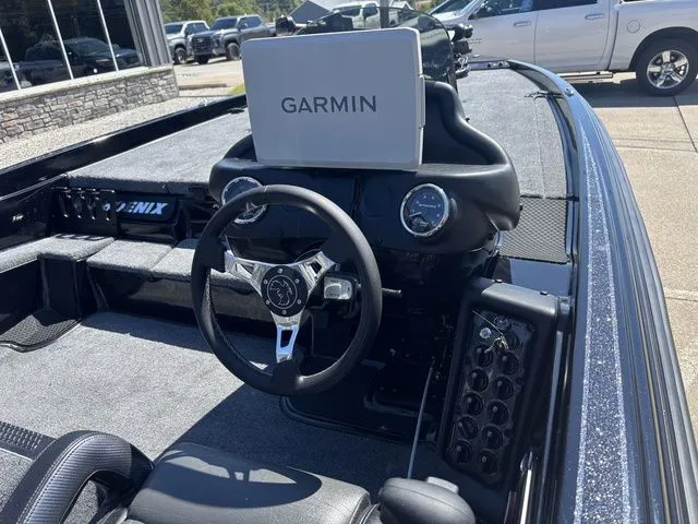 Slide: The Image of Phoenix Bass Boat 721 ZXL 2026 - 7