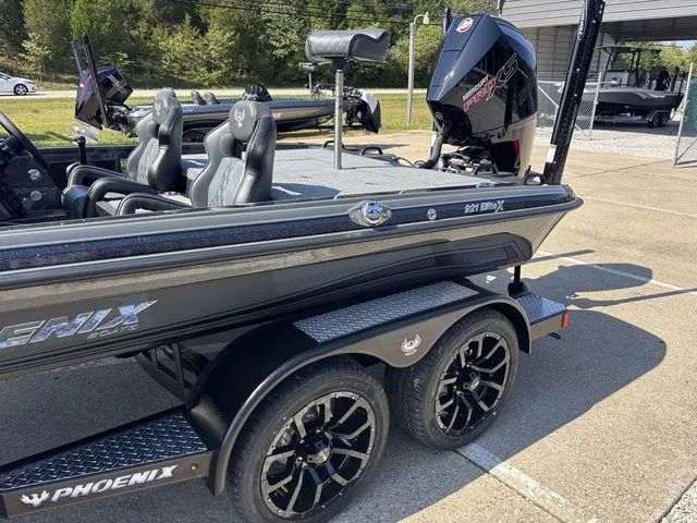 Slide: The Image of Phoenix Bass Boat 921 Elite X 2026 - 16