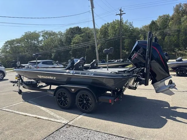 Slide: The Image of Phoenix Bass Boat 921 Elite X 2026 - 17