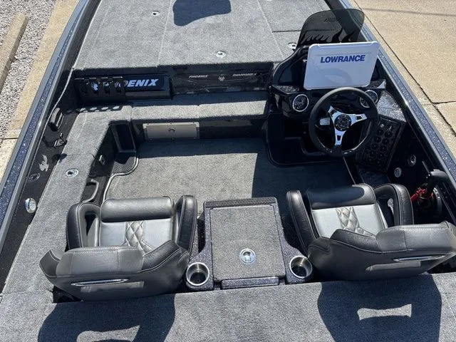 Slide: The Image of Phoenix Bass Boat 921 Elite X 2026 - 19