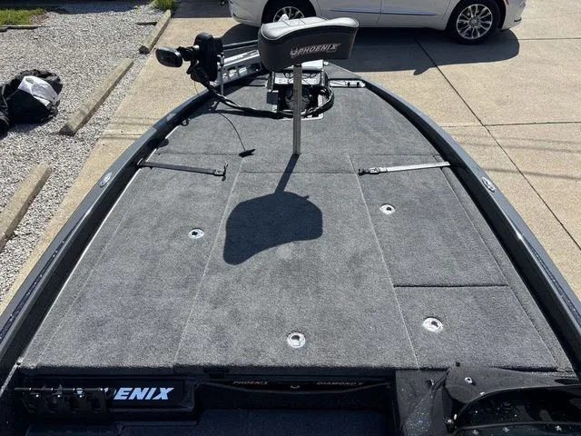 Slide: The Image of Phoenix Bass Boat 921 Elite X 2026 - 20