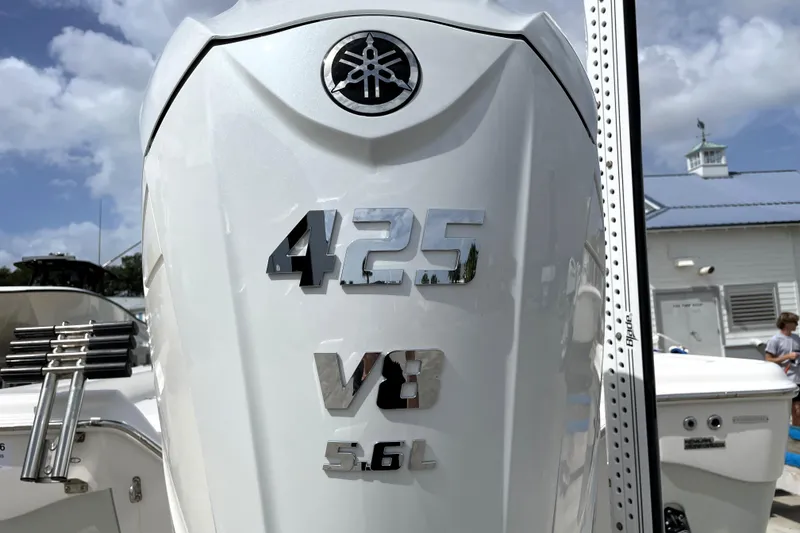 Slide: The Image of Yamaha 425 V8 5.6L engine on 2019 Blue Wave 2800 Pure Hybrid boat. - 15
