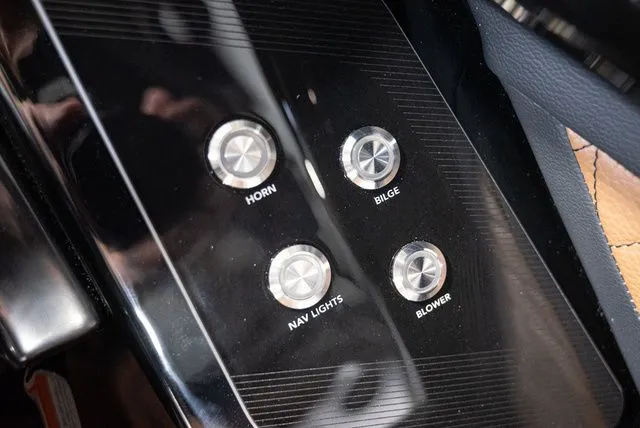 Slide: The Image of Yamaha 275SD 2026 - 12