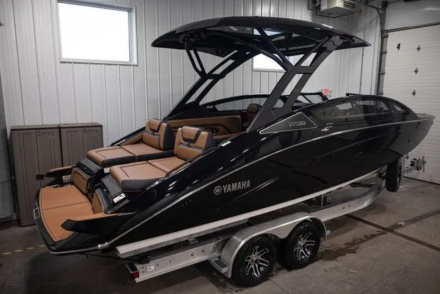 Slide: The Image of Yamaha 275SD 2026 - 3