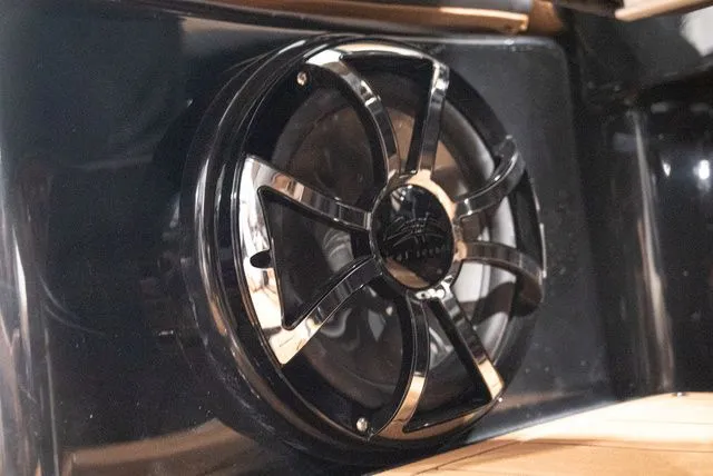 Slide: The Image of Yamaha 275SD 2026 - 31