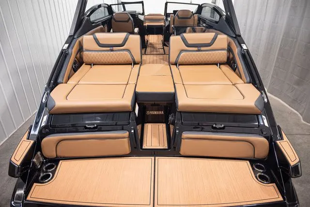 Slide: The Image of Yamaha 275SD 2026 - 6