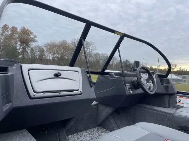 Slide: The Image of Tracker Pro Guide V-16 WT 2026 - 15