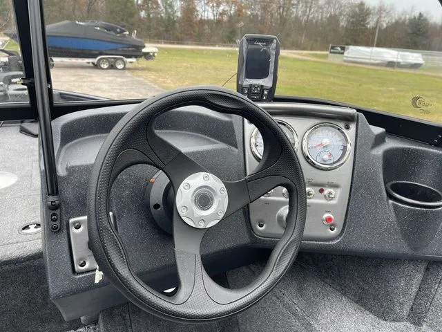 Slide: The Image of Tracker Pro Guide V-16 WT 2026 - 17