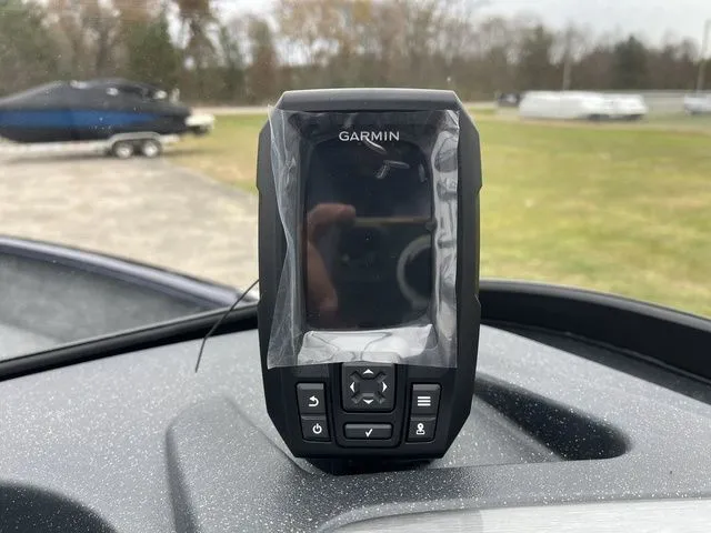 Slide: The Image of Tracker Pro Guide V-16 WT 2026 - 19