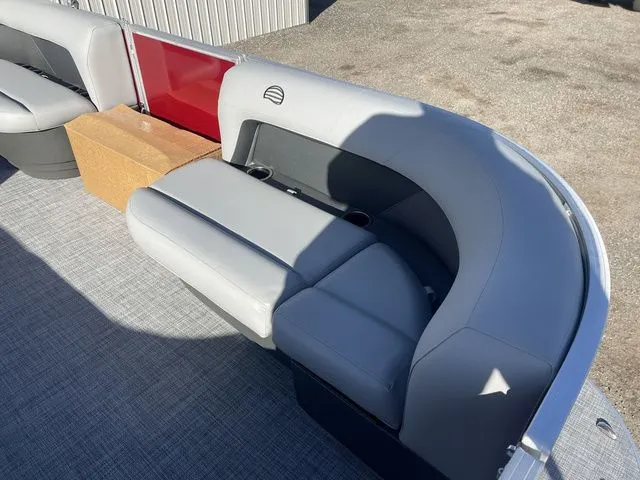 Slide: The Image of Sun Tracker Party Barge 16 DLX 2026 - 13