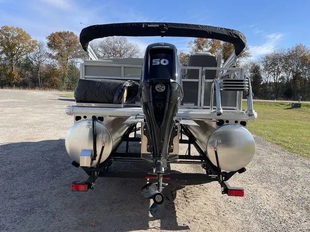 Slide: The Image of Sun Tracker Bass Buggy 16 XL Select 2026 - 5