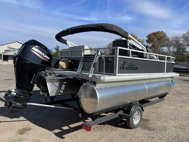 Slide: The Image of Sun Tracker Bass Buggy 16 XL Select 2026 - 6