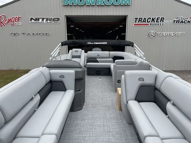 Slide: The Image of Sun Tracker Party Barge 20 DLX 2026 - 12