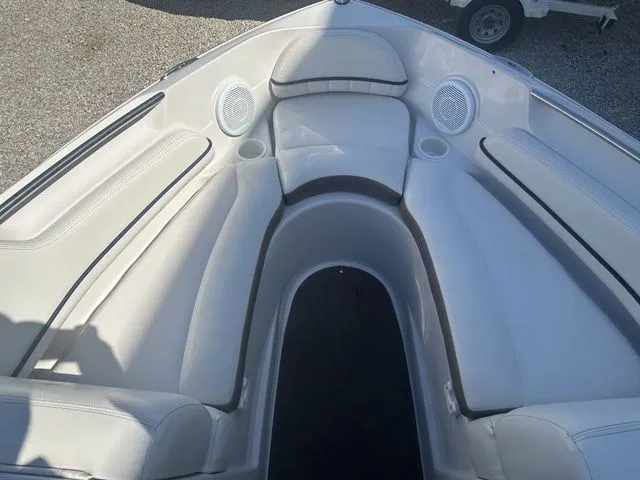 Slide: The Image of Four Winns 200 Horizon 2007 - 16