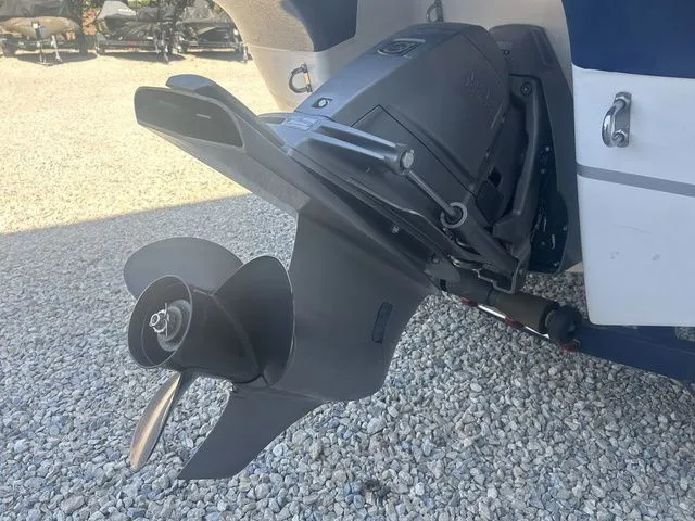 Slide: The Image of Four Winns 200 Horizon 2007 - 19