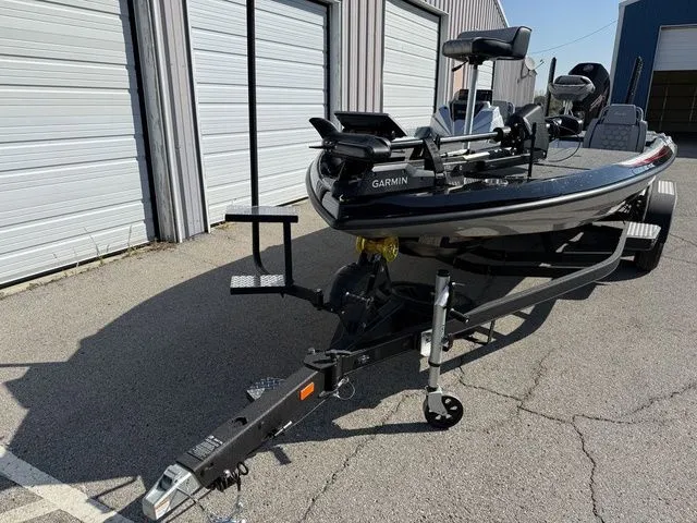 Slide: The Image of Bass Cat Lynx STS 2026 - 7