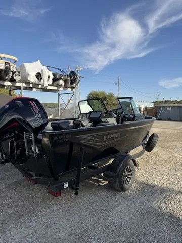 Slide: The Image of Lund 1800 Explorer Sport 2026 - 3