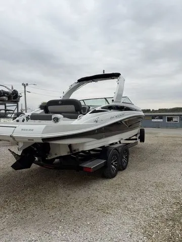 Slide: The Image of Crownline Boats 288SS 2026 - 4