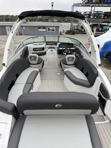 Slide: The Image of Crownline Boats 288SS 2026 - 7