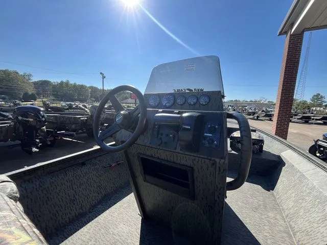 Slide: The Image of War Eagle 961 BLACKHAWLK 2026 - 14