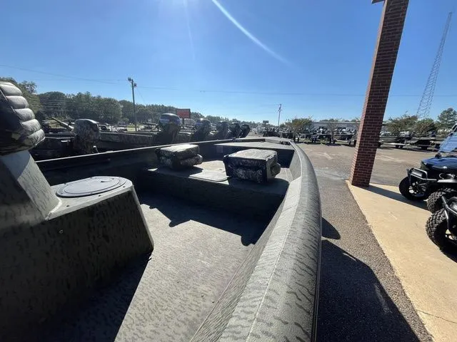 Slide: The Image of War Eagle 961 BLACKHAWLK 2026 - 17