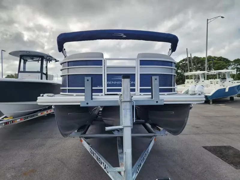 Slide: The Image of Bennington 26 LXSR 2021 - 3