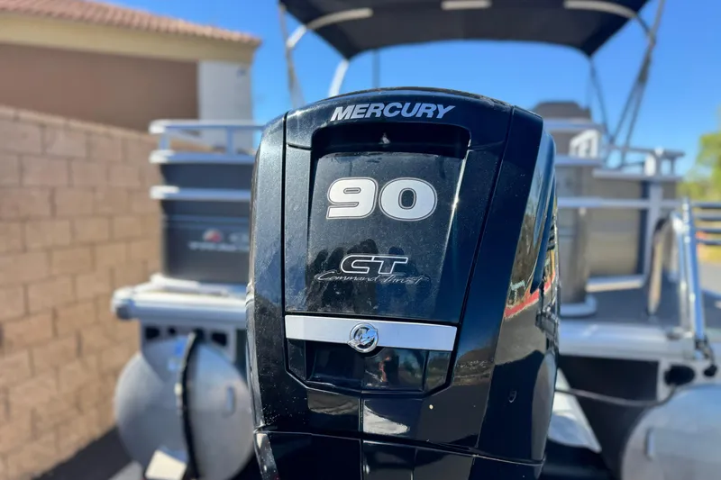 Slide: The Image of 2024 Sun Tracker Fishin' Barge 20 DLX with Mercury 90 HP outboard motor. - 8