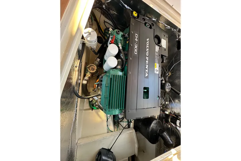 Slide: The Image of Engine compartment of 2020 Ranger Tugs R-29 with Volvo Penta D4-300 engine. - 43