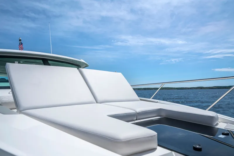 Slide: The Image of Tiara 43 LE 2026 - 6