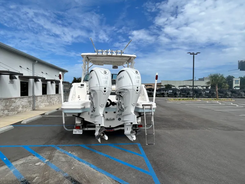 Slide: The Image of Robalo R317 Dual Console 2025 - 9