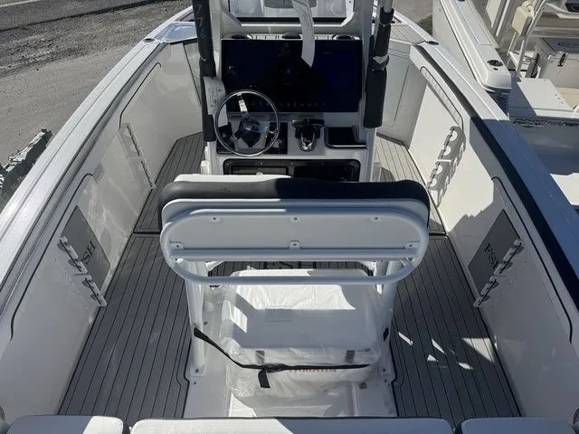 Slide: The Image of Yamaha 255 FSH Sport E 2025 - 9