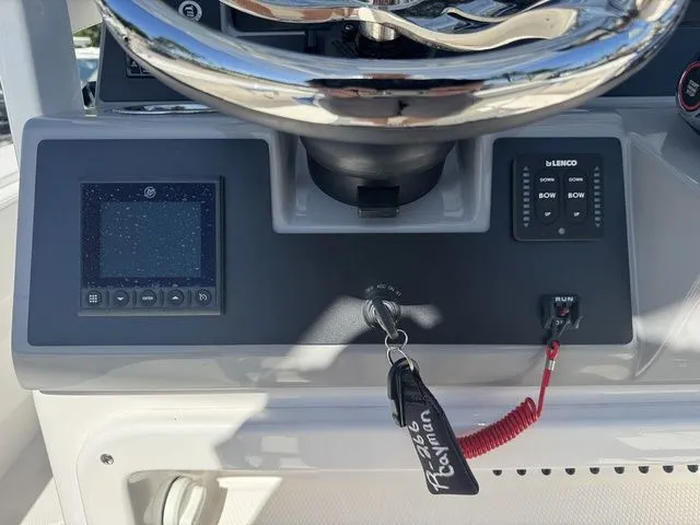 Slide: The Image of Robalo 266 Cayman 2026 - 15