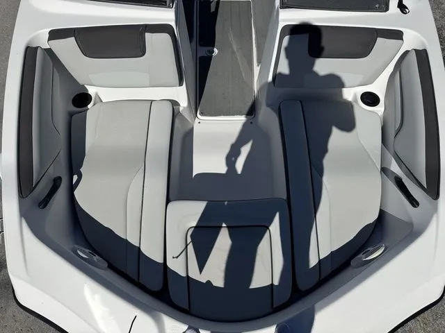 Slide: The Image of Yamaha AR190 2021 - 11