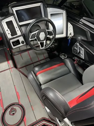 Slide: The Image of Supra SL 550 2022 - 6