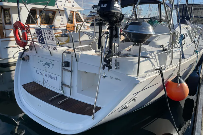 Slide: The Image of 2003 Jeanneau Sun Odyssey 43 DS sailboat for sale, docked at marina. - 6