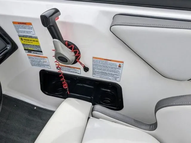 Slide: The Image of Yamaha SX190 2020 - 11