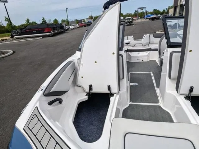 Slide: The Image of Yamaha SX190 2020 - 14